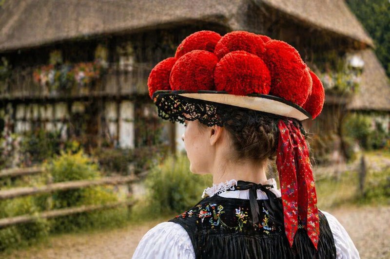 Traditioneller Bollenhut aus dem Schwarzwald